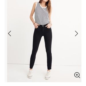 9” mid-rise skinny jeans in lunar wash